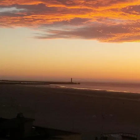 Le Transat Bleu מלון Dunkirk